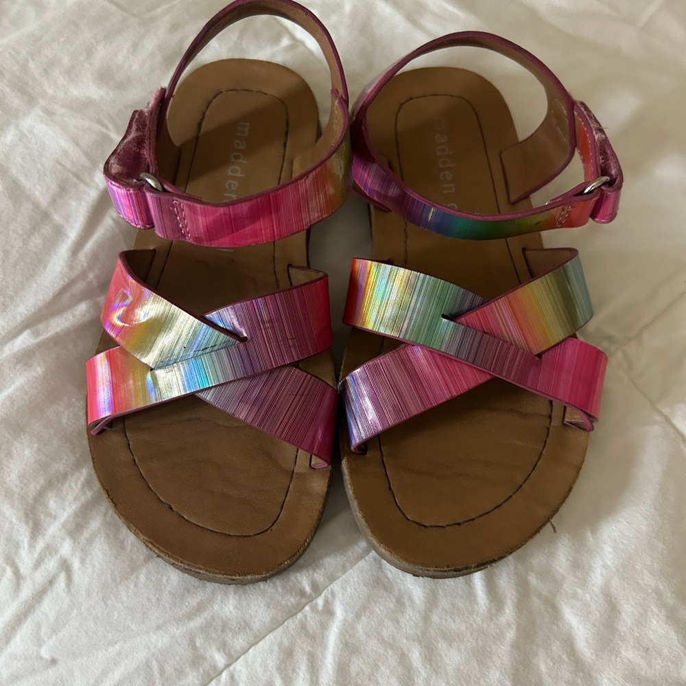 Sandals - Picture 3 of 5